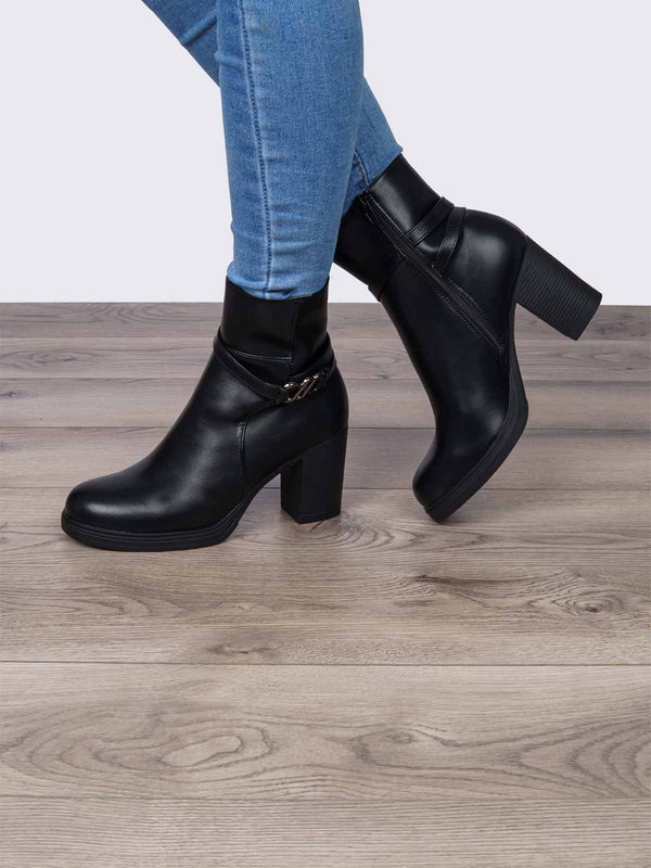 Botín Negro Amulet AMSHOENE - www.zitiocr.com