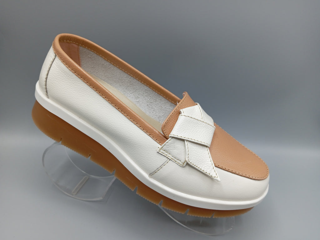 Mocasín Banco Camel ADDIC AND6061BLCM