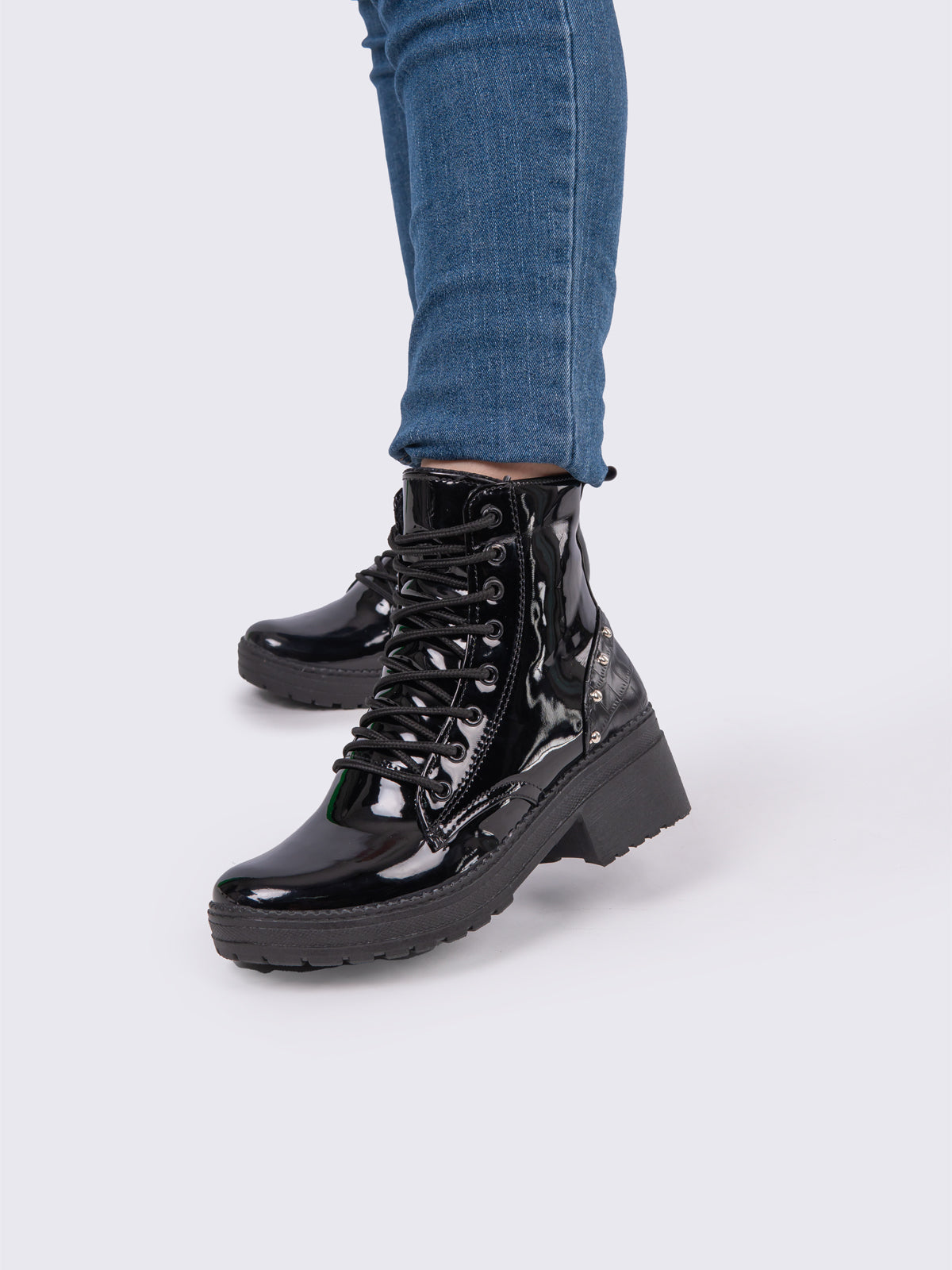 Botas de charol online negro